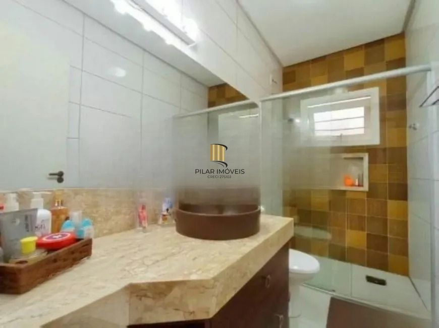 Casa 3 dormitórios no bairro Mário Quintana