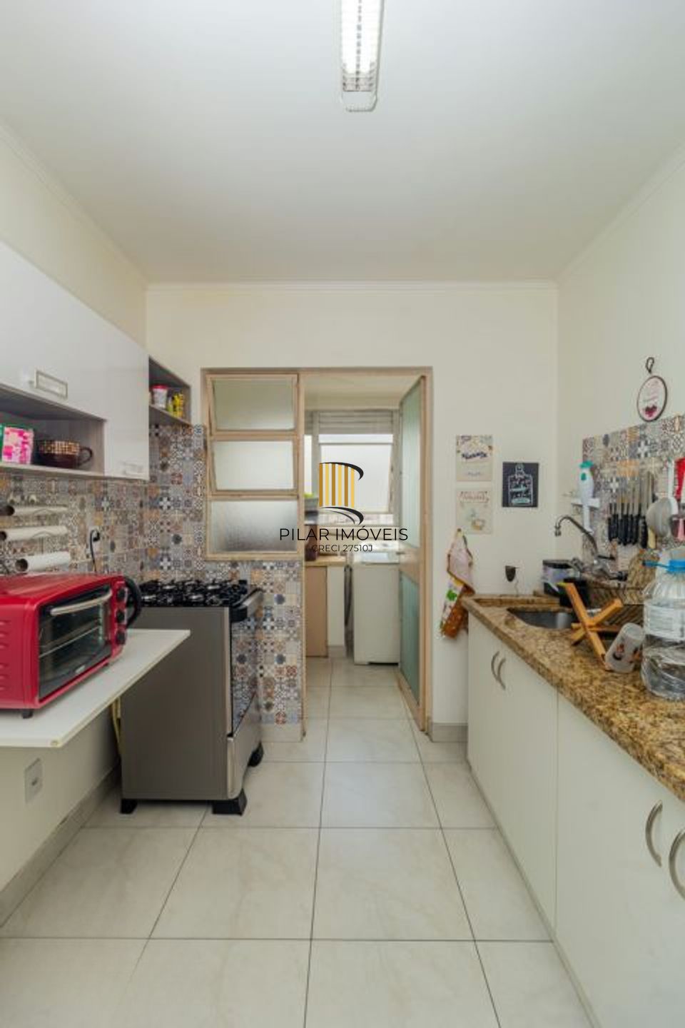 Apartamento Ensolarado com 80m² e Vaga Escriturada – bairro Santa Cecília