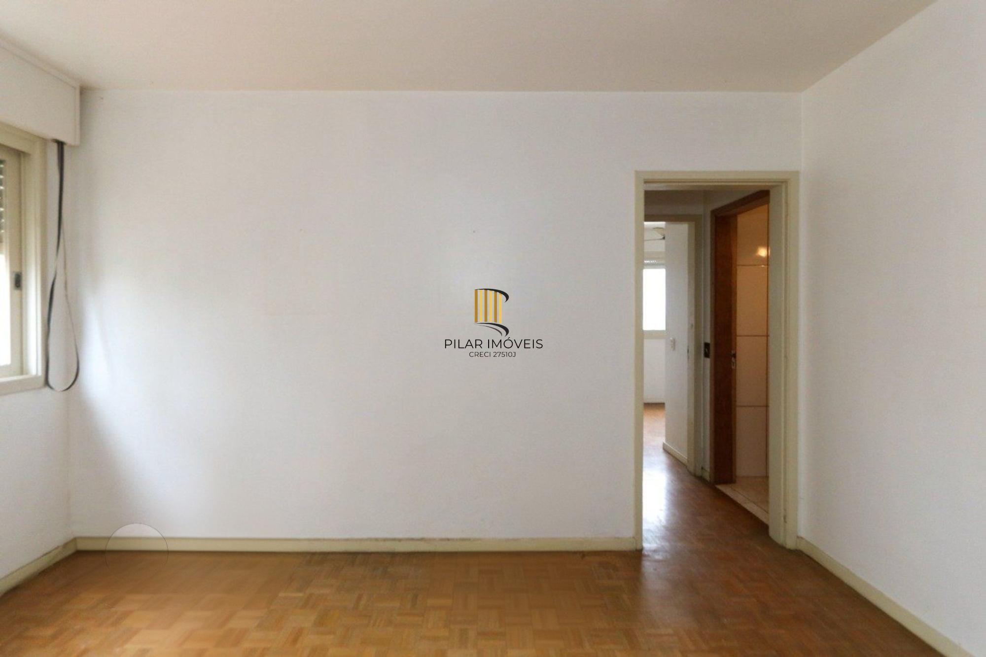 Apartamento com 2 quartos, elevador no centro de Canoas.