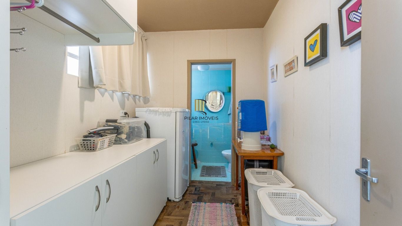 Apartamento mobiliado 3 dormitórios no bairro Petrópolis