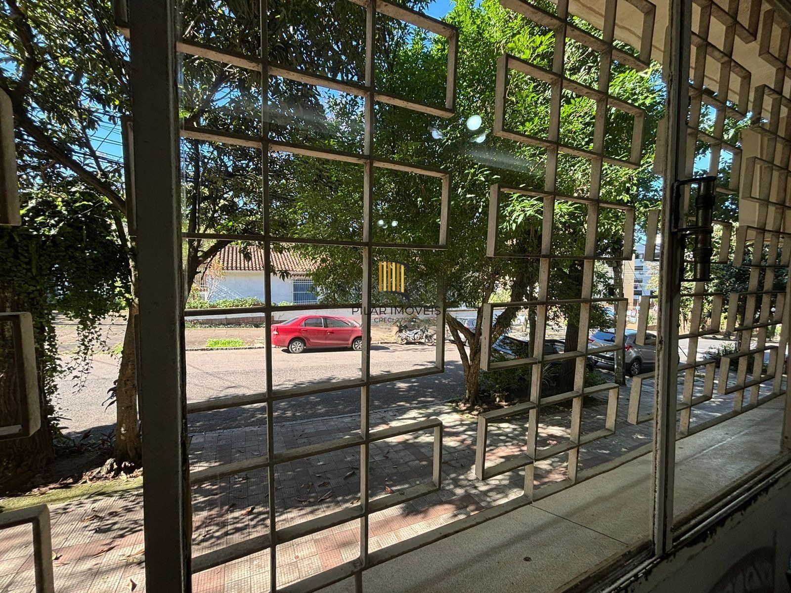 Apartamento à venda com 3 dormitórios 83 m² no Bairro Petrópolis