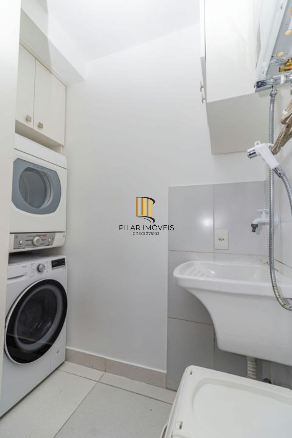 Casa em Condomínio à venda com 2 quartos 212 m² no Tristeza