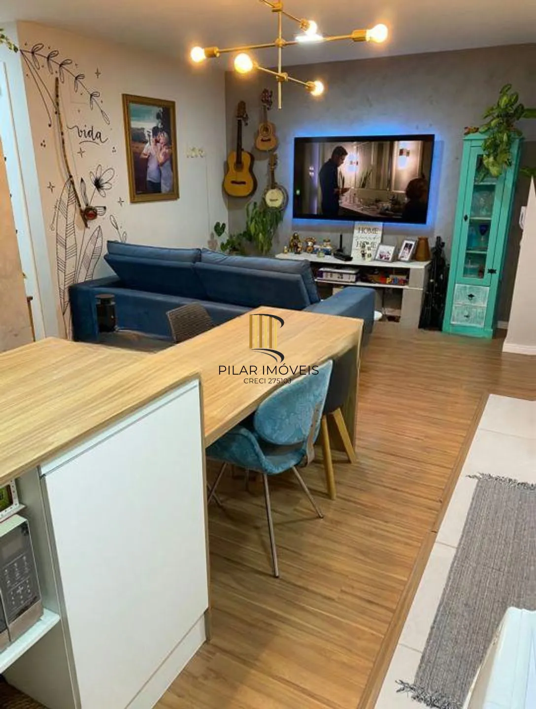 Apartamento de e dormitórios, elevador e 1 vaga de garagem em Canoas.