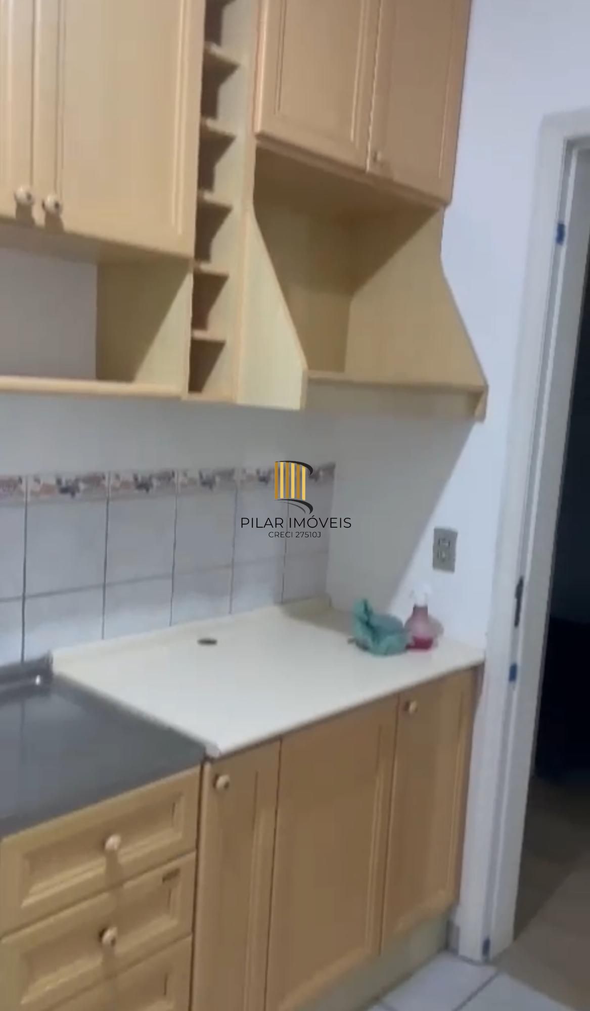 Apartamento de 2 quartos Humaitá Quarto andar com cozinha