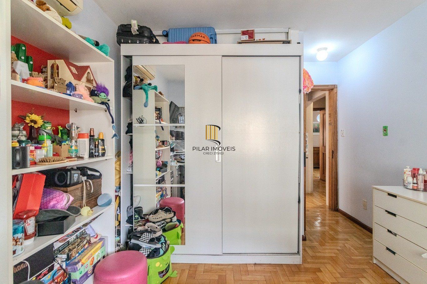Apartamento de 3 dormitórios, 2 vagas no bairro Moinhos de Vento.