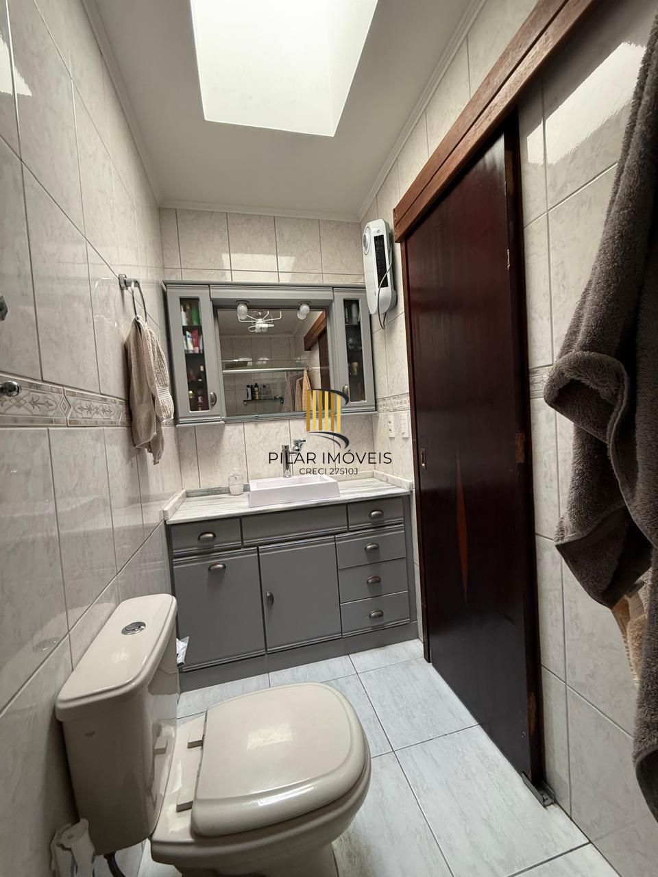 Casa semi mobiliada de 4 dormitórios bairro São Sebastião