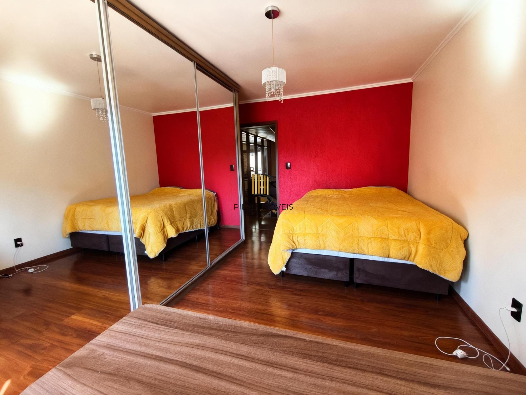 Casa com 4 quartos, piscina, vaga, churrasqueira e Sacada no bairro Jardim Itu