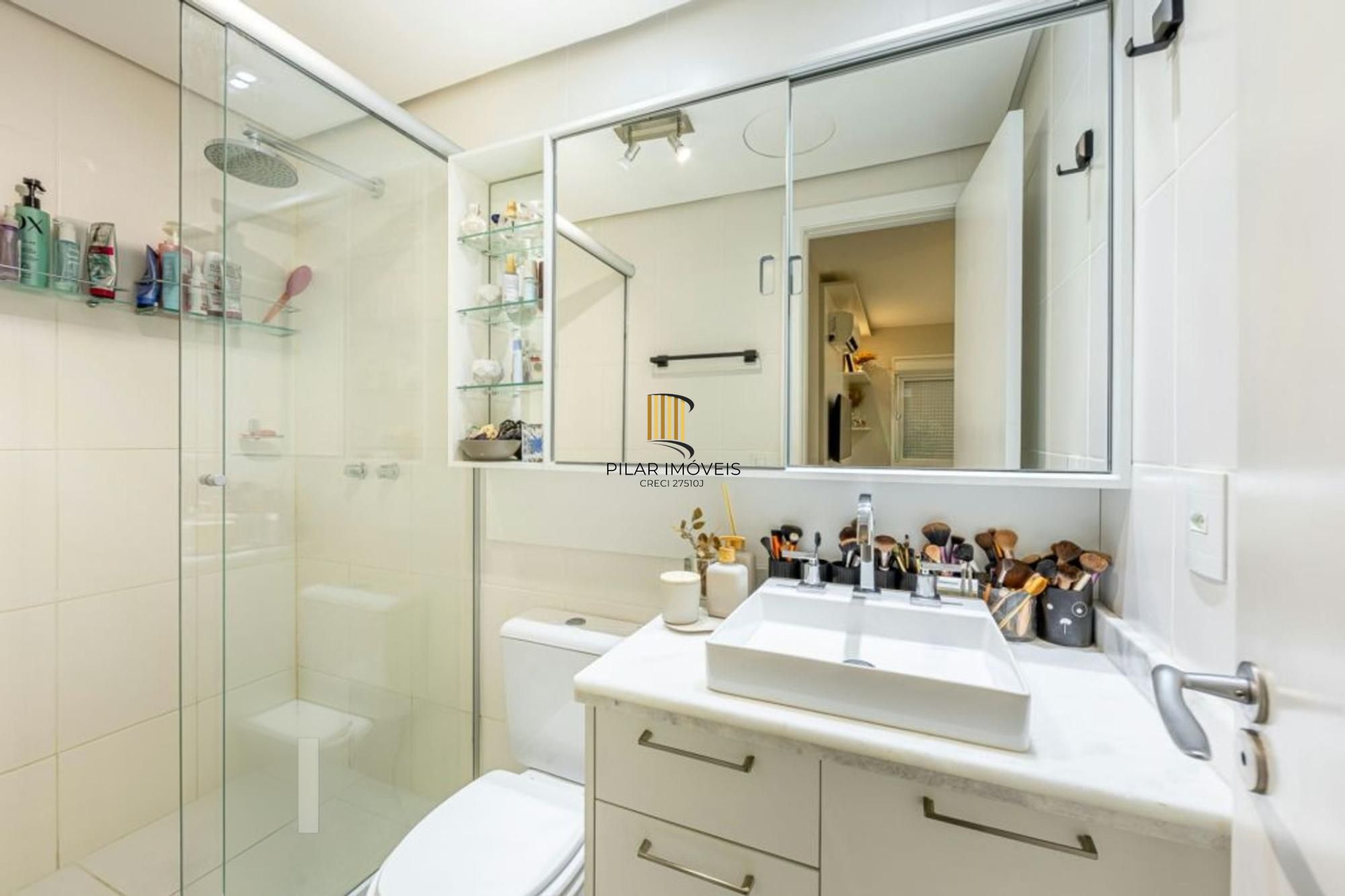 Apartamento 3 quartos, vaga, elevador e churrasqueira no bairro Petrópolis