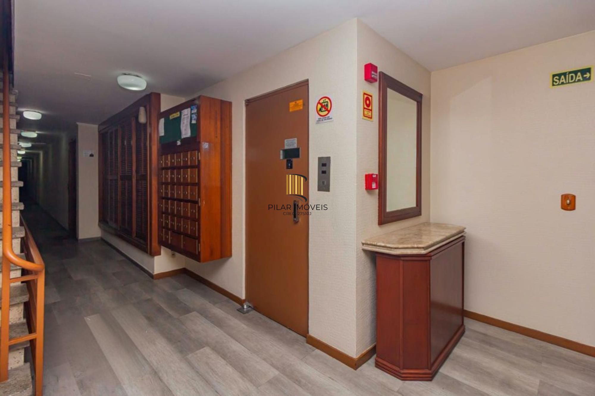 Apartamento 3 quartos, 1 suíte, 2 vagas no Petrópolis.