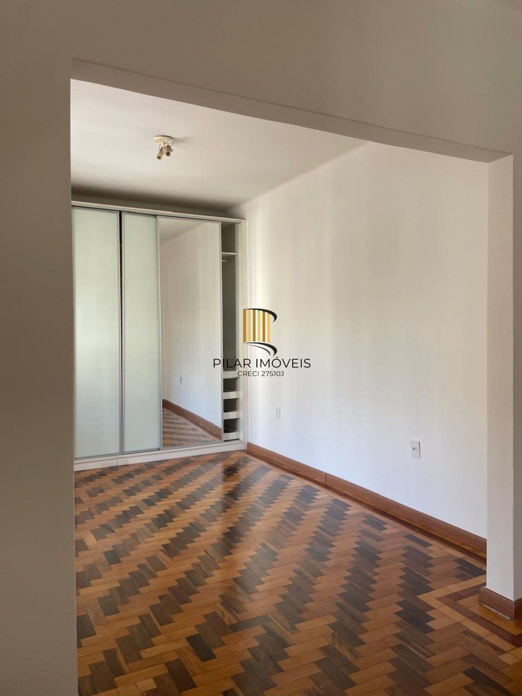 Apartamento com 2 dormitórios no Bairro Santa Cecília