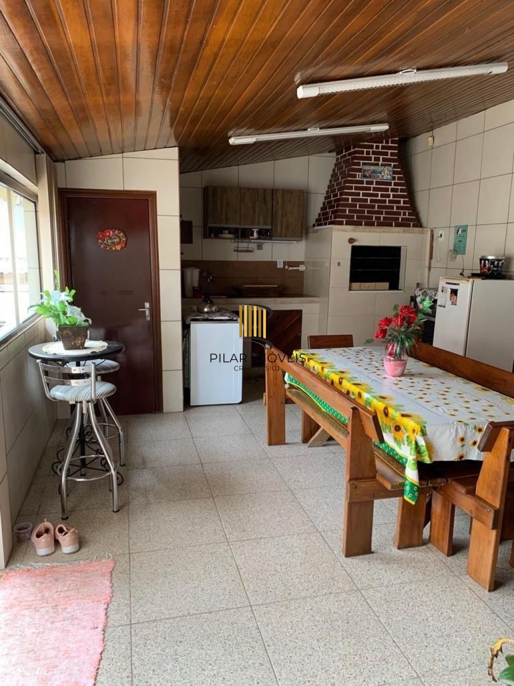 Casa de 3 dormitórios no bairro Sarandi