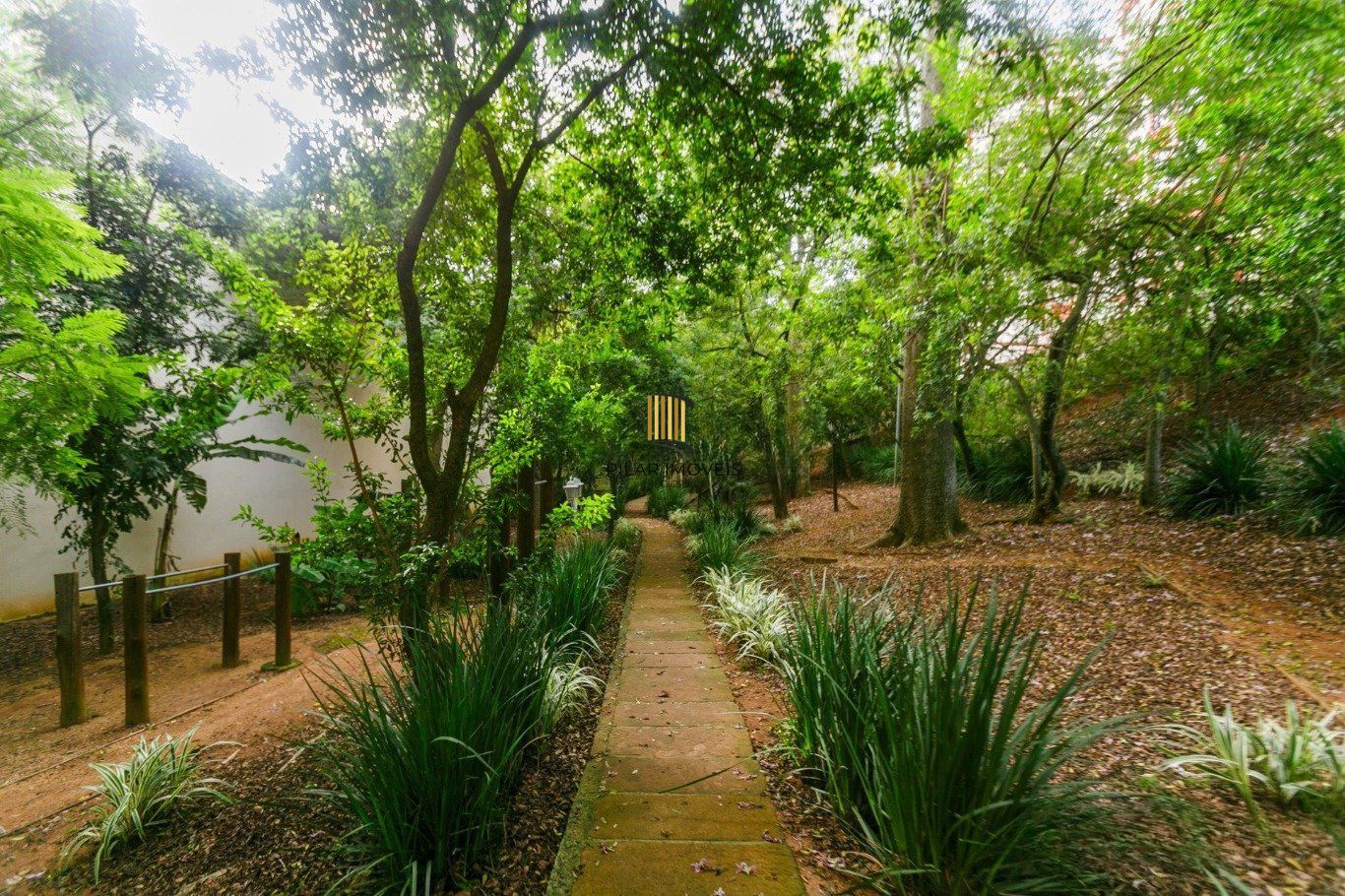 Cobertura 3 Dormitórios com 2 Vagas e Infraestrutura Completa no Cavalhada