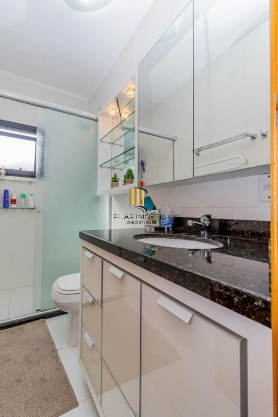 Casa em Condomínio à venda com 2 quartos 212 m² no Tristeza