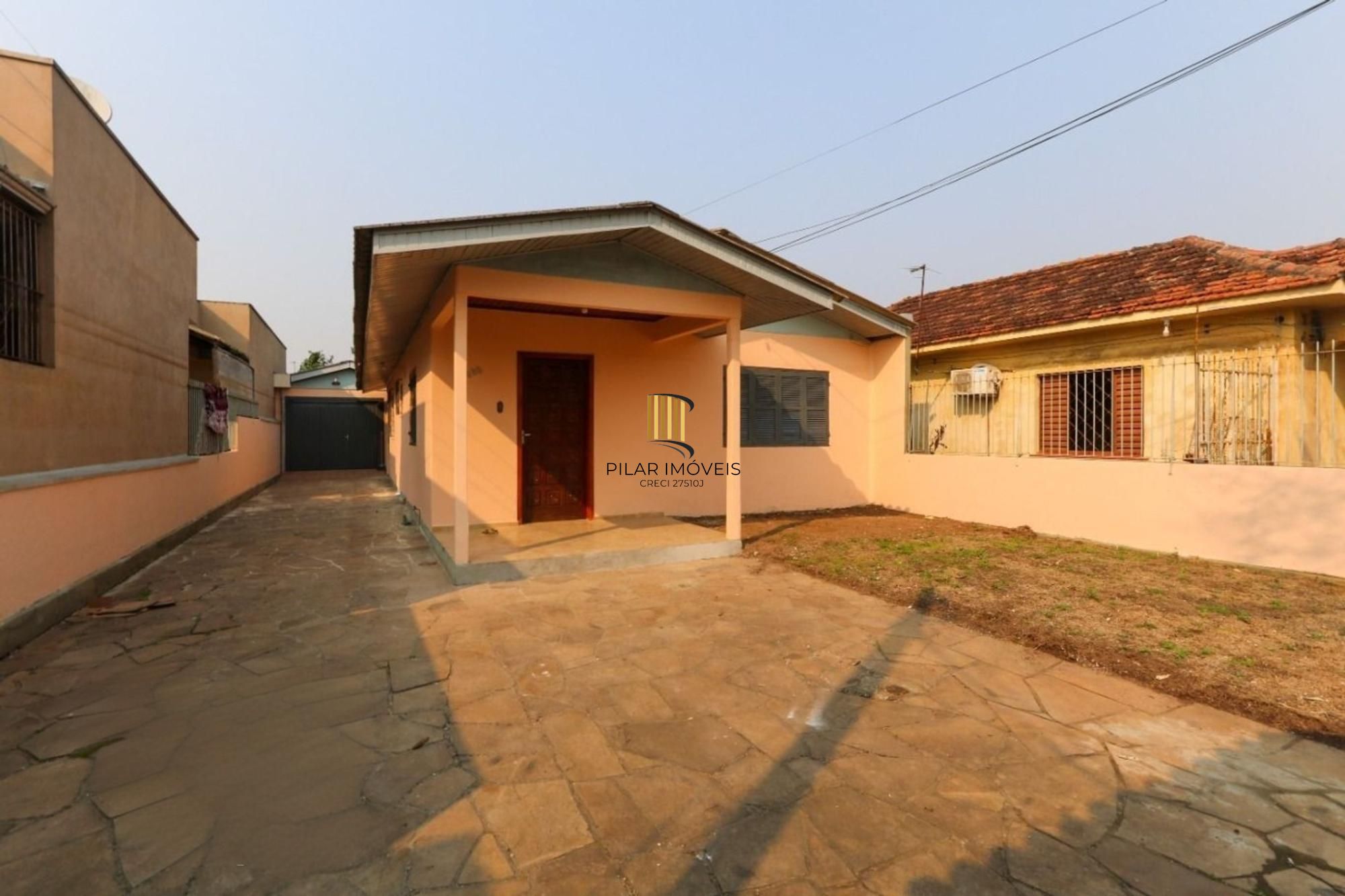 Casa de 3 dormitórios e 2 vagas de garagem no bairro Rio Branco em Canoas.