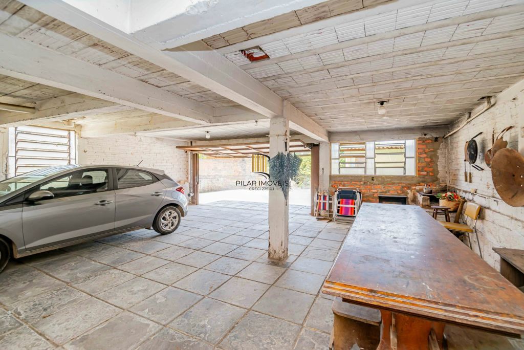 Casa com 3 quartos e 4 vagas à venda em Vila Nova