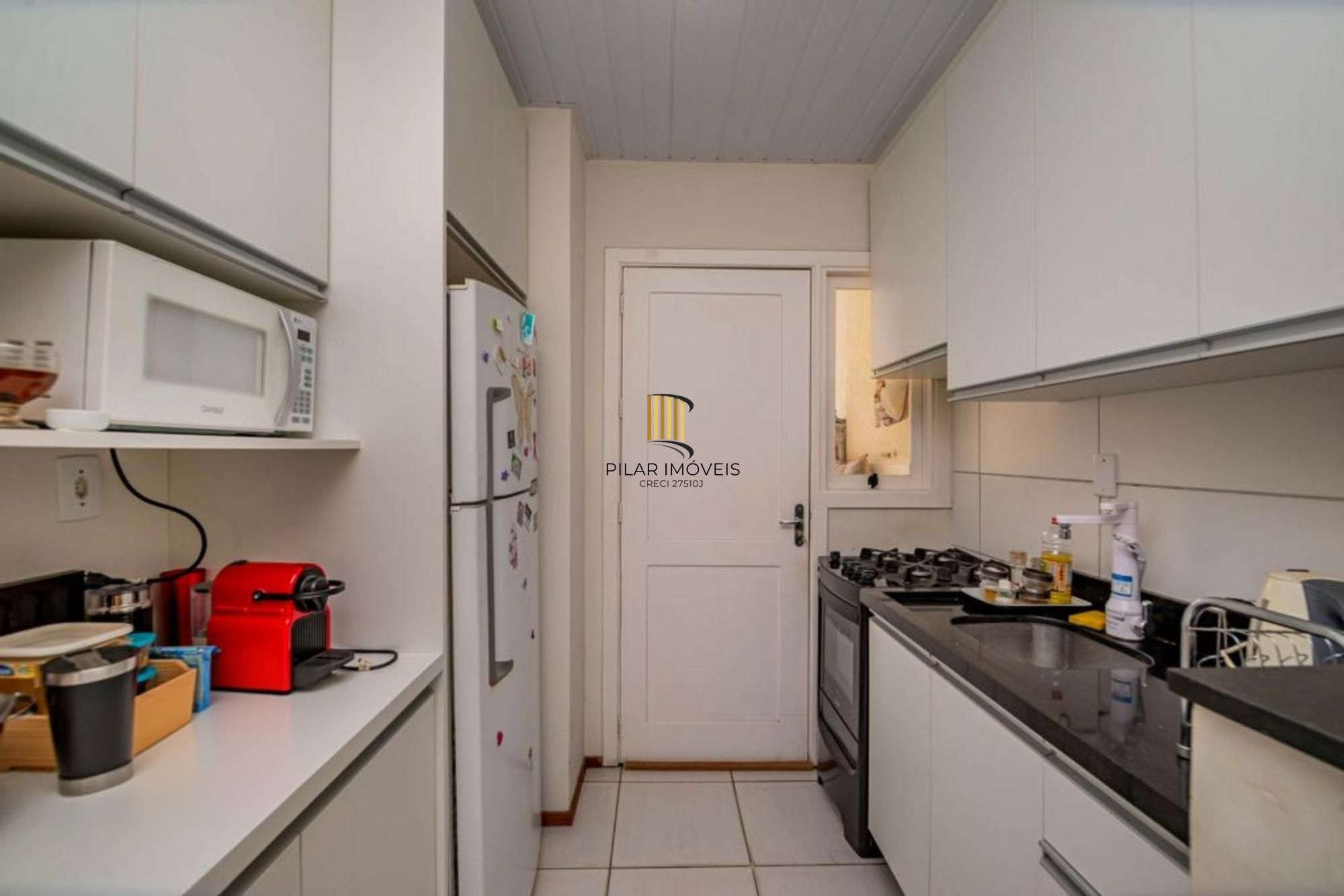 Casa 2 quartos, vaga, academia, piscina e salão de festa no bairro Restinga