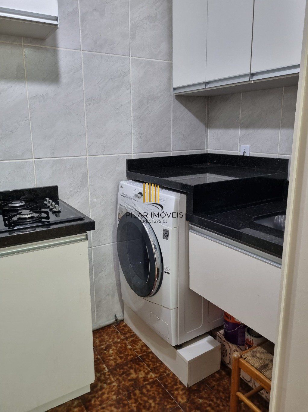 Apartamento semi mobiliado JK de 1 dormitório no Bairro Cidade Baixa