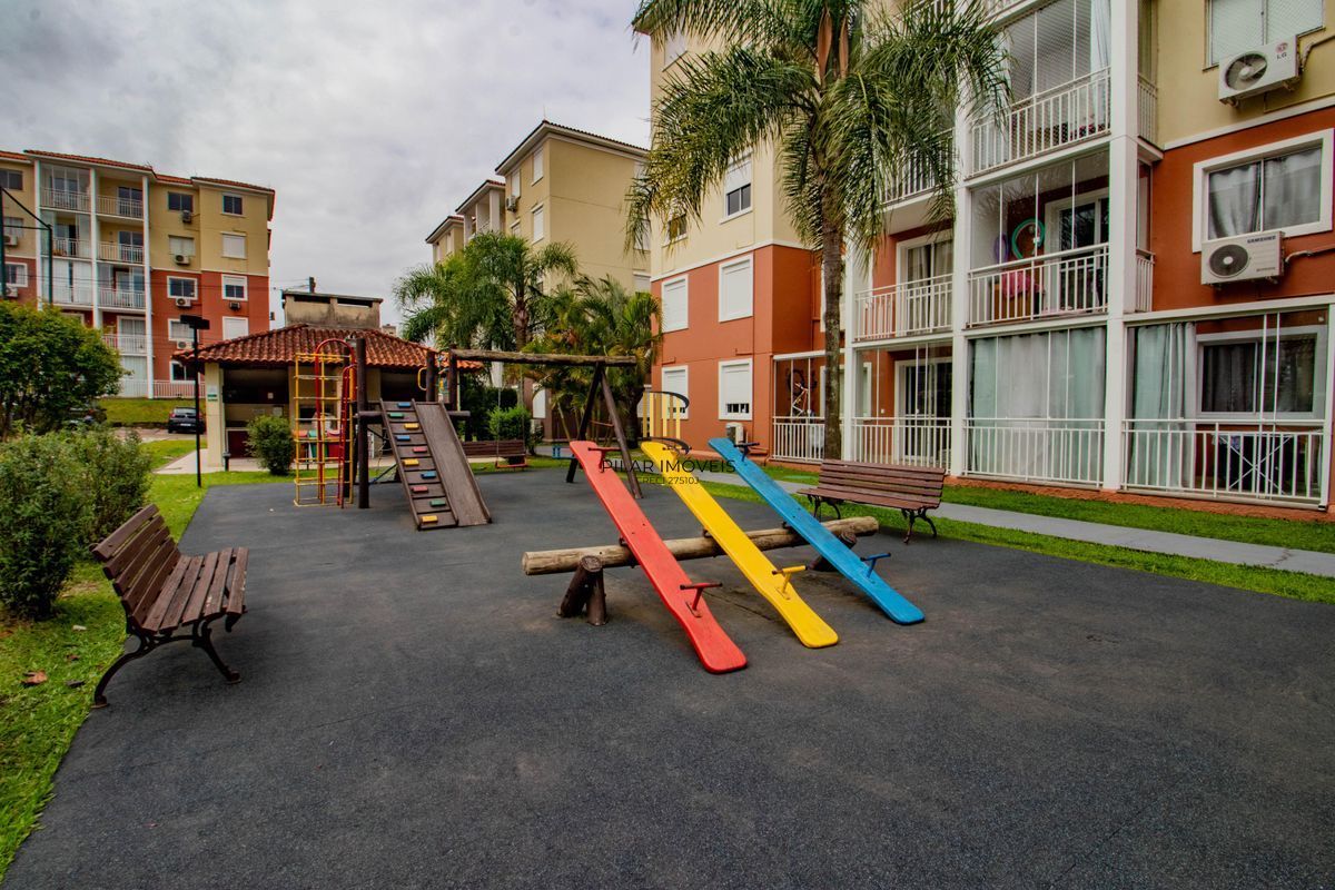 Apartamento com 67m², 3 dormitórios com vaga de garagem no bairro Morro Santana