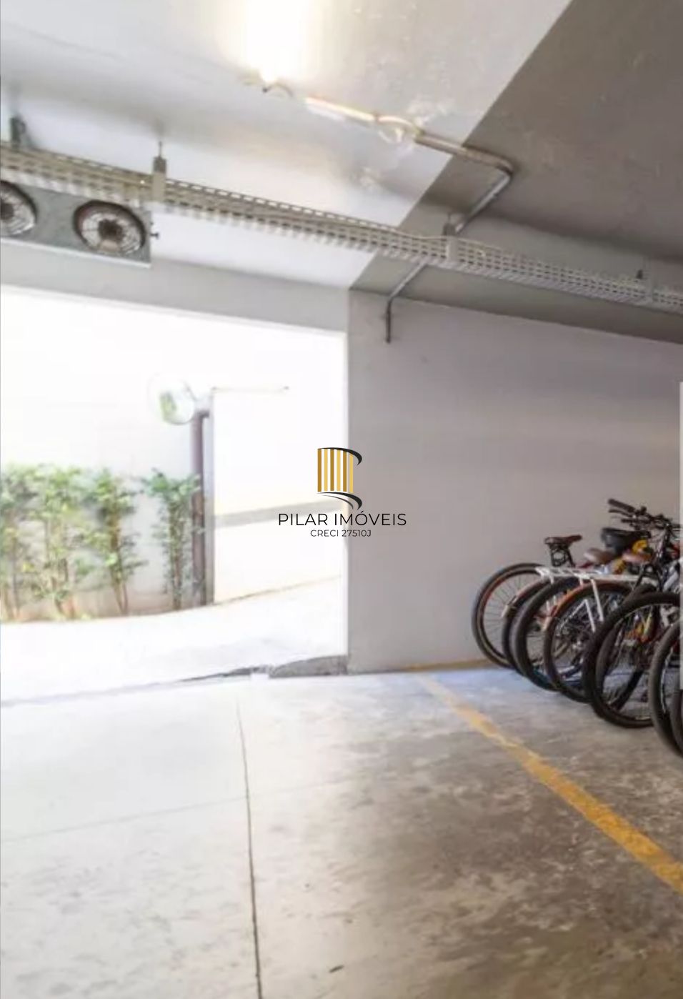 Apartamento térreo garden com 1 dormitório, 1 suíte, 1 vaga de garagem