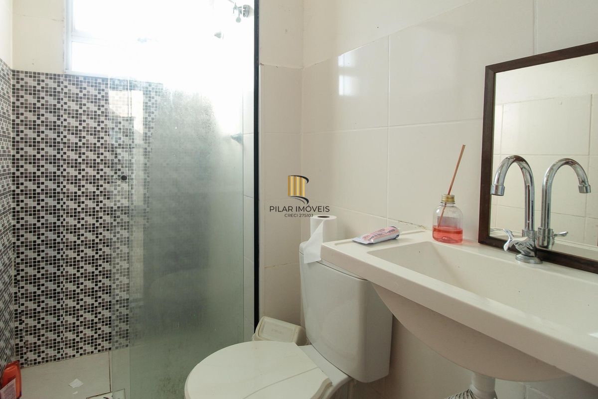 Apartamento 2 dormitórios Linda Vista, 1 vaga e Piscina na Av. Protásio Alves