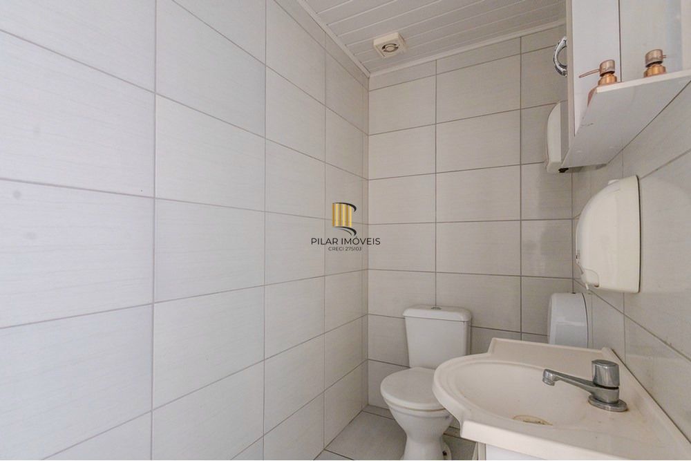 Casa com 4 quartos, 7 vagas e pátio no Bairro Higienópolis