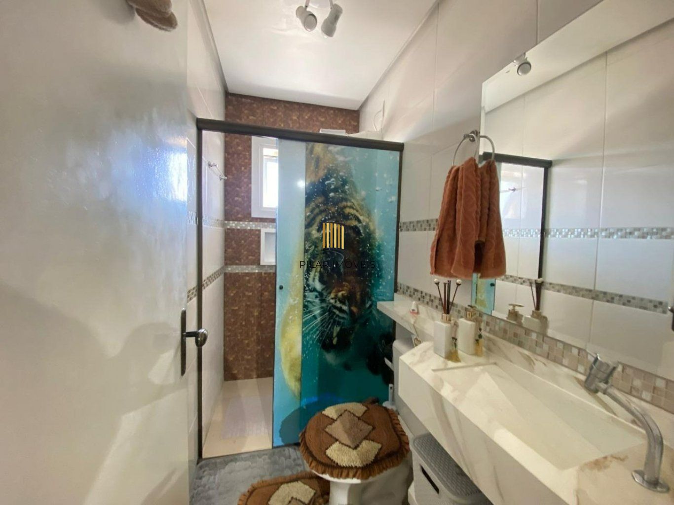 Casa de 3 quartos, 2 vagas de garagem cobertas no bairro Mato grande em Canoas.