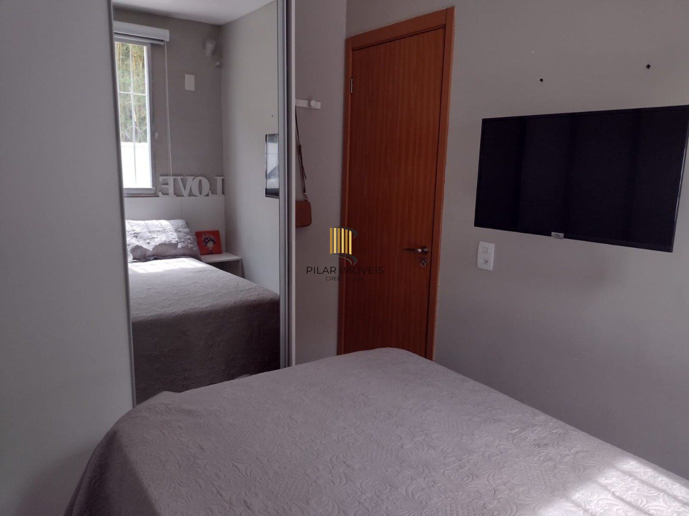 Apartamento 2 Dormitórios Térreo com Portaria 24h no Morro Santana