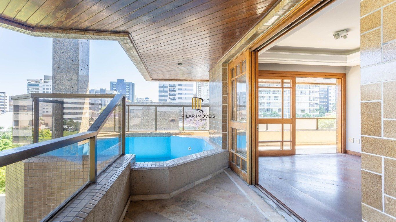Apartamento 3 Dormitórios, 1 súite, elevador, 2 vagas no Petrópolis.