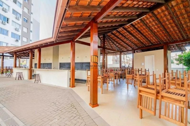 Apartamento de 3 quartos,suíte,elevador e 1 vaga no bairro Vila Ipiranga.