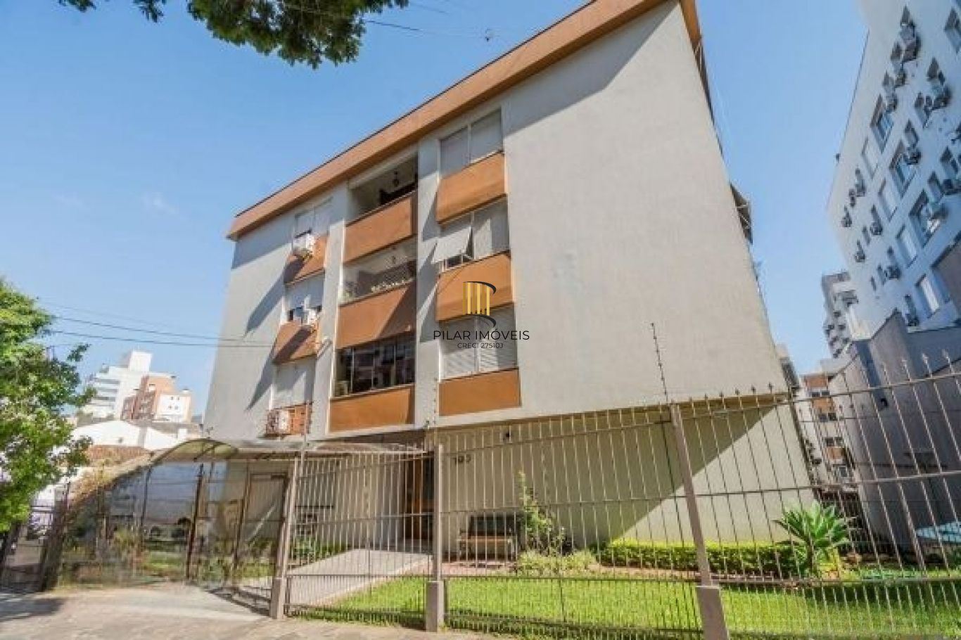 Apartamento com 3 dormitórios e 1 vaga no Bairro Petrópolis