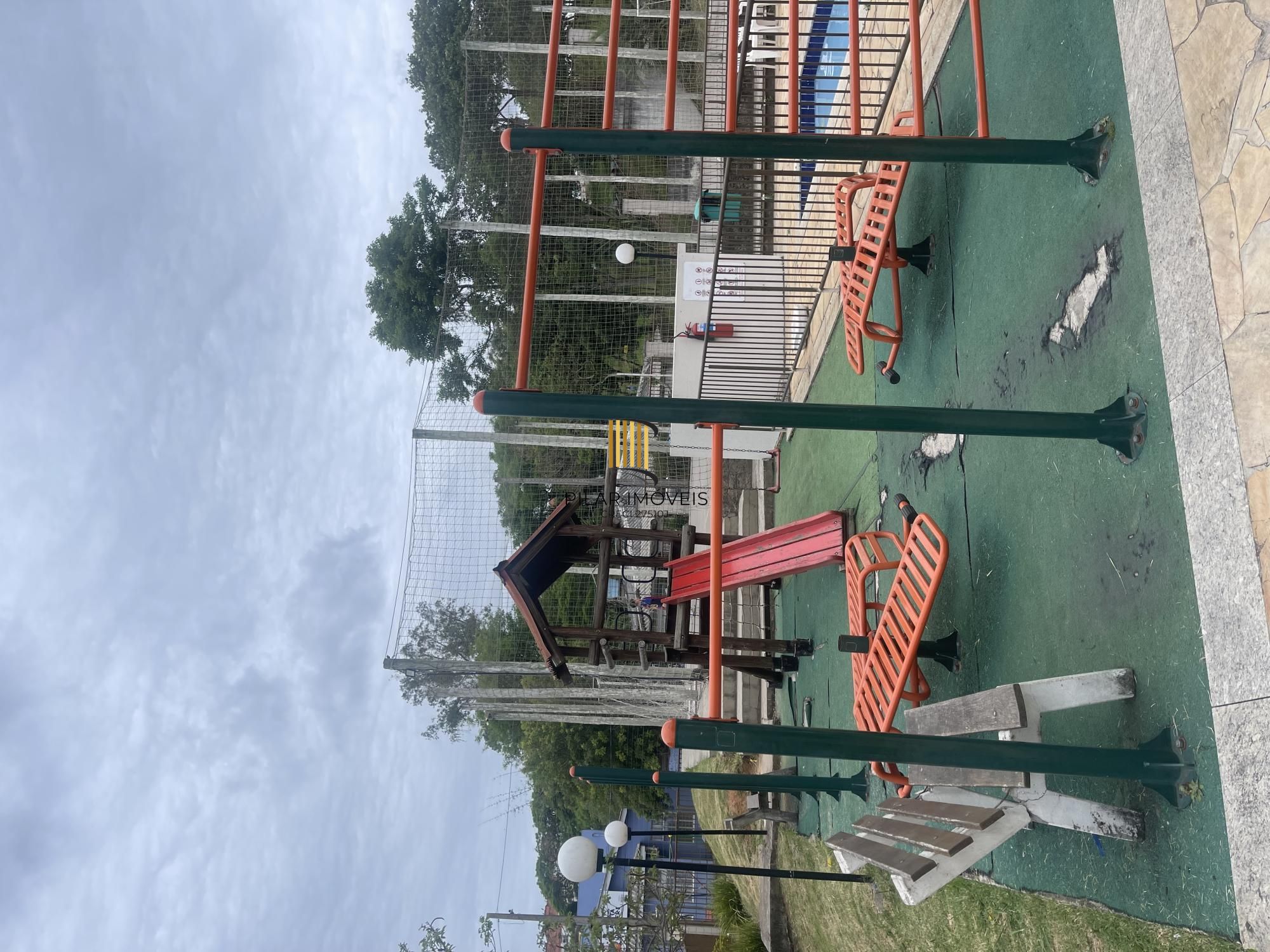 Apartamento Térreo 2 quartos em condomínio fechado com piscina e infra completa