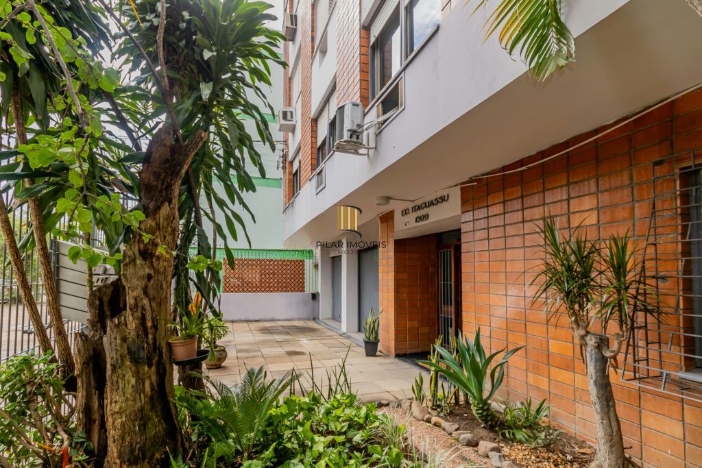 Apartamento 1 quarto, mobiliado e com 2 vagas de garagem no bairro Santana