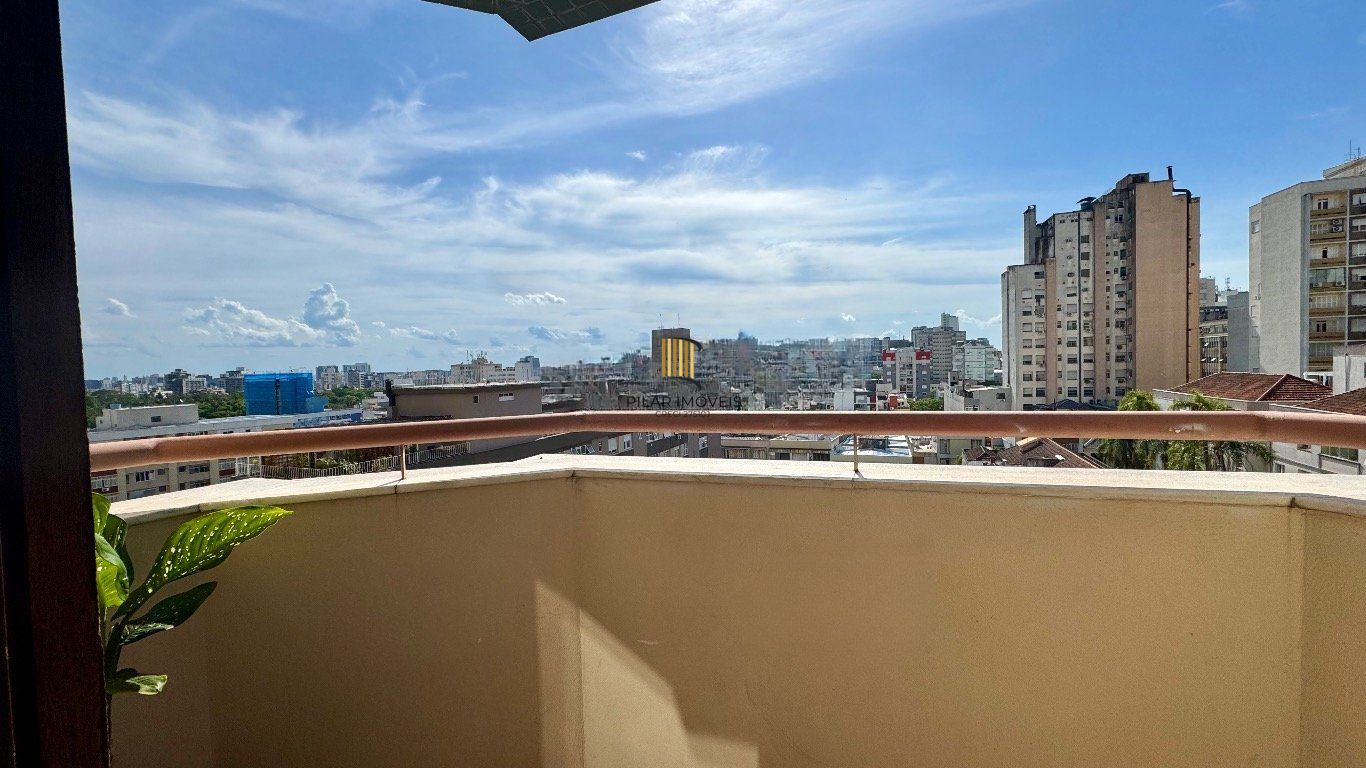 Apartamento de 1 quarto, sacada, 1 vaga, elevador no bairro Independência