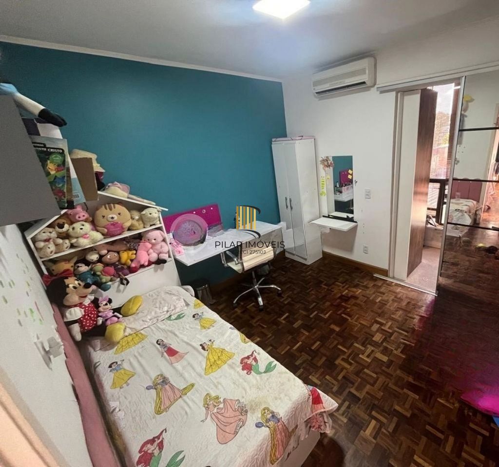 Cobertura à venda com 2 quartos, 121 m² e 1 vaga escriturada no Cristal.