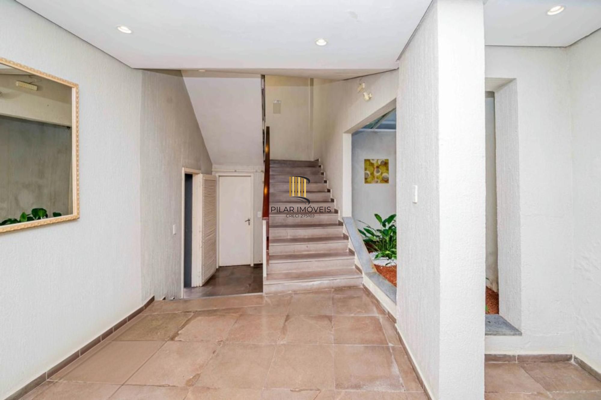 Apartamento garden com 2 quartos e 110m² à venda em Mont'serrat,