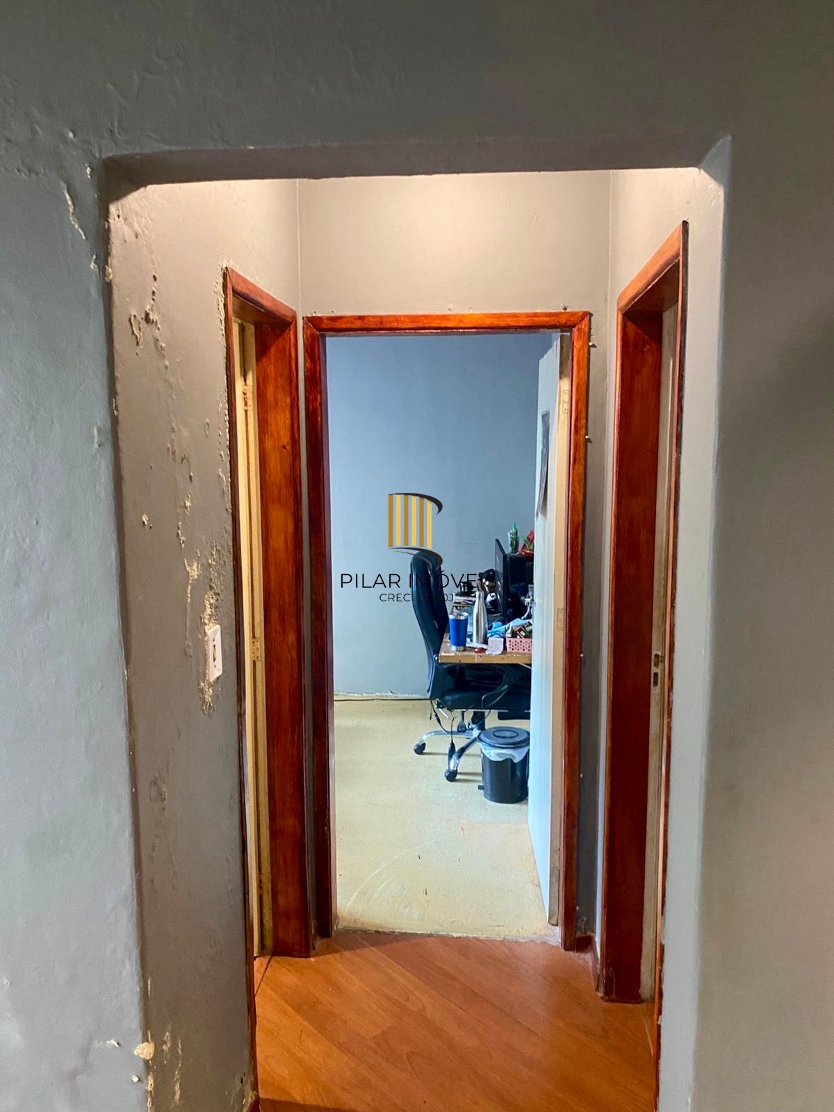 Apto 2d andar térreo na Rua Carlos Estevão , Jardim Leopoldina Porto Alegre