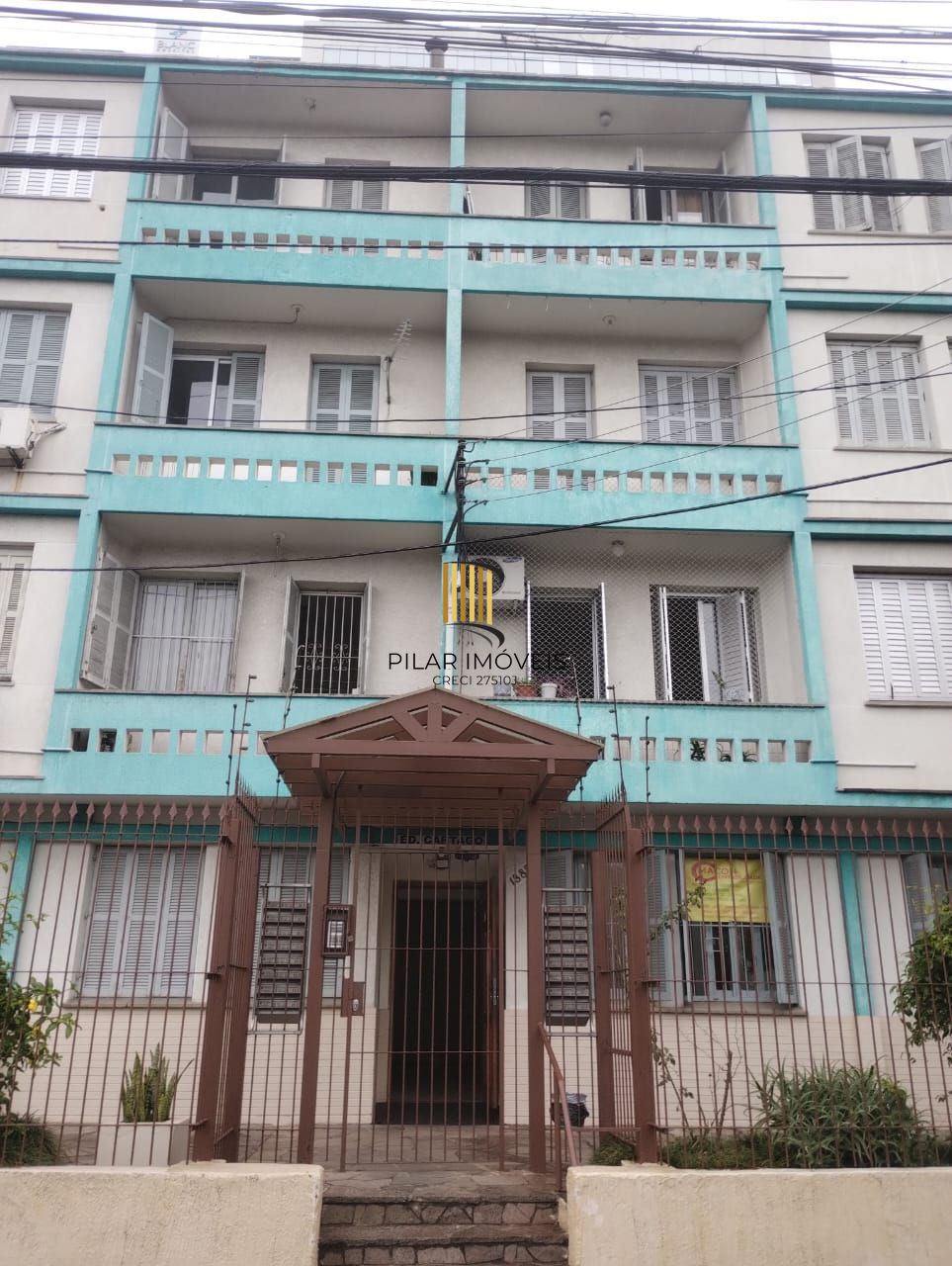 Apartamento de 2 dormitórios no bairro Santana