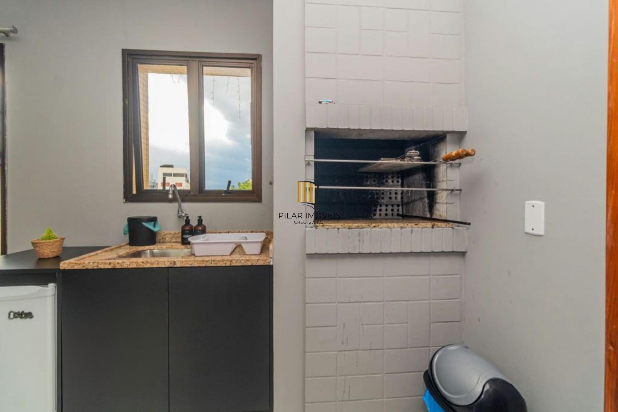 Cobertura semi mobiliada 1 dormitório bairro Cristo Redentor