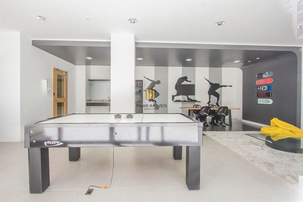 Apartamento com 3 dormitórios, 1 suíte, 1 vaga e elevador no Passo da Areia