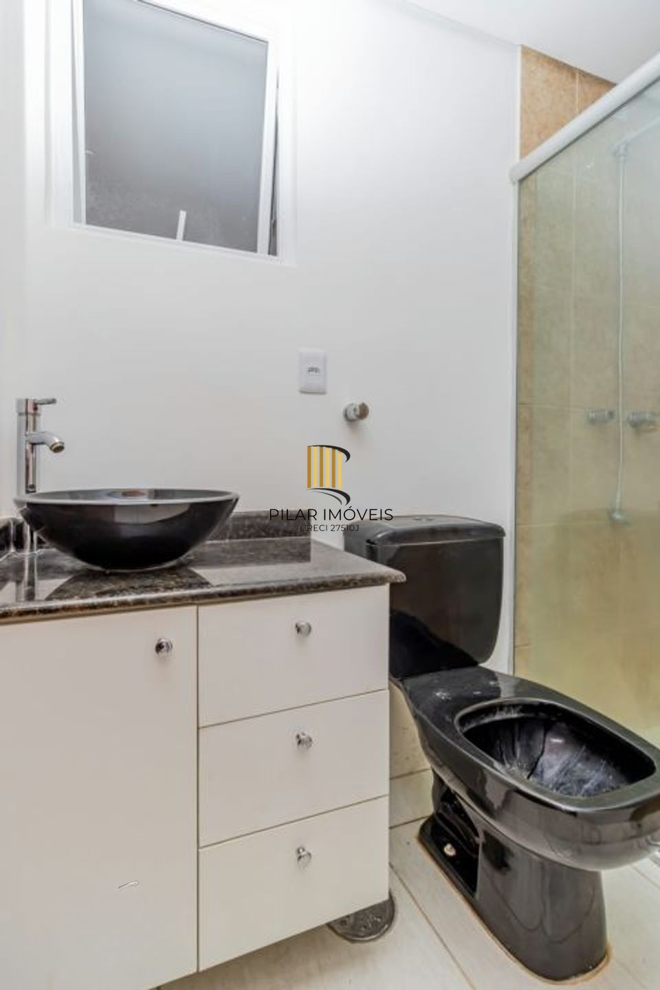 Apartamento Térreo 2 Dormitórios no Jardim Botânico – Amplo e Iluminado