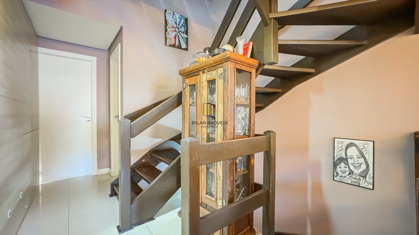 Casa em Condomínio, 3 Quartos, Suíte e 3 Vagas no Jardim Carvalho, Porto Alegre