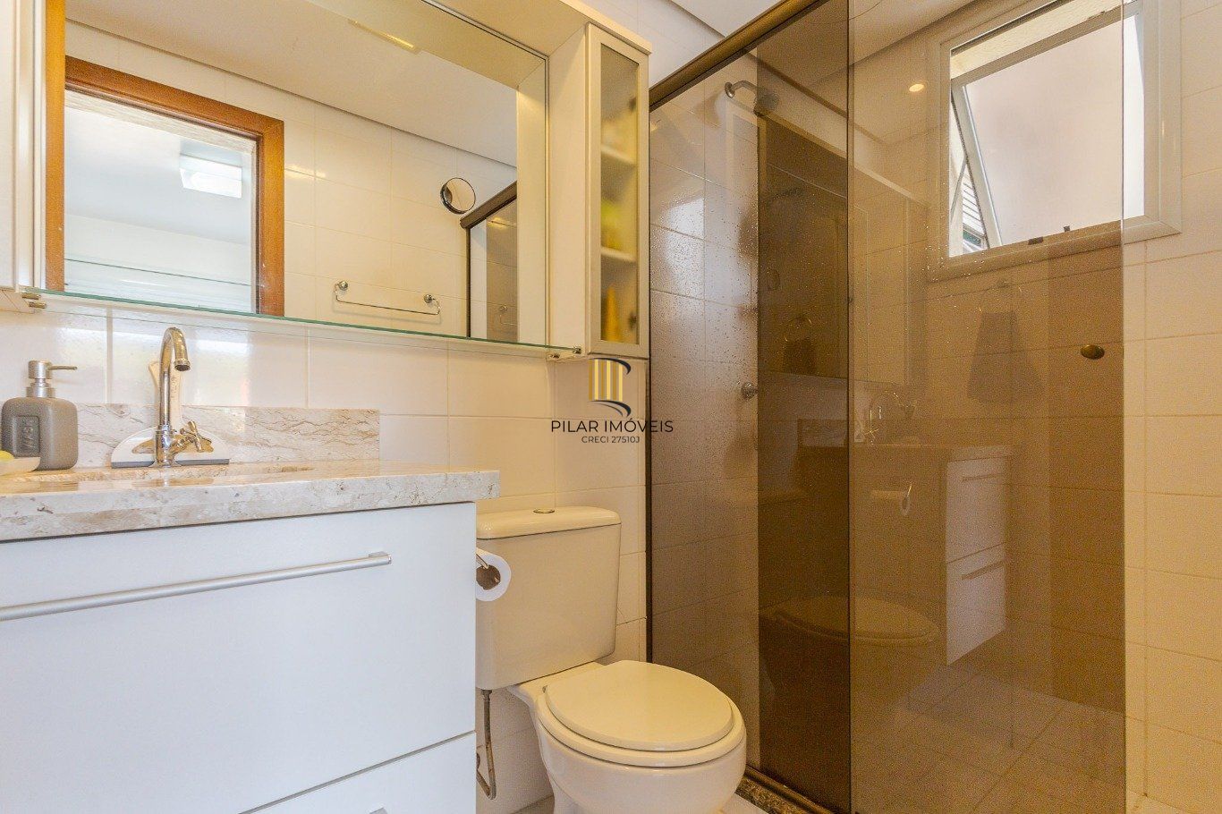 Apartamento de 2 quartos e 1 vaga de garagem no Bairro Partenon Porto Alegre.