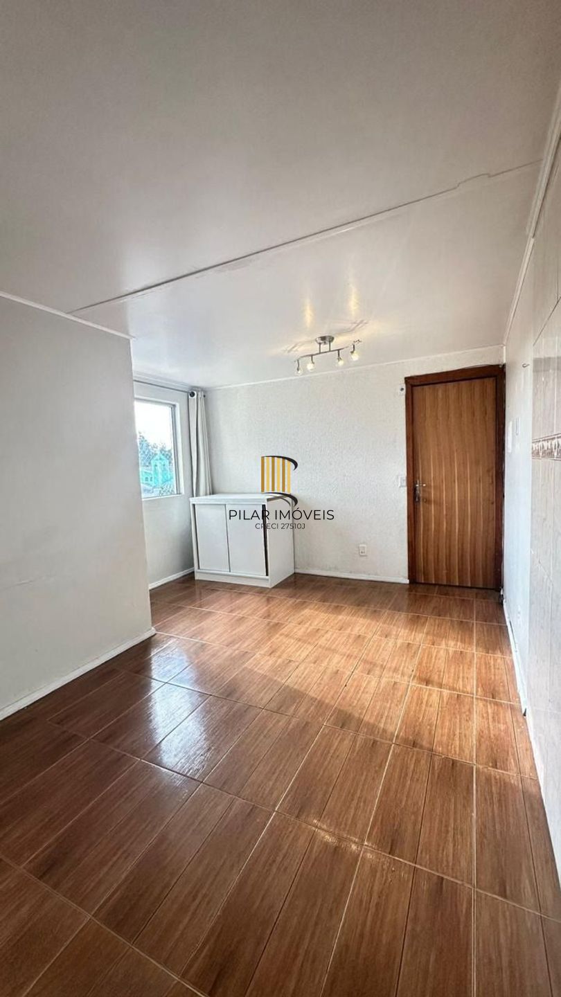 Apartamento com 2 quartos e 1 vaga de garagem no bairro Olaria em Canoas.