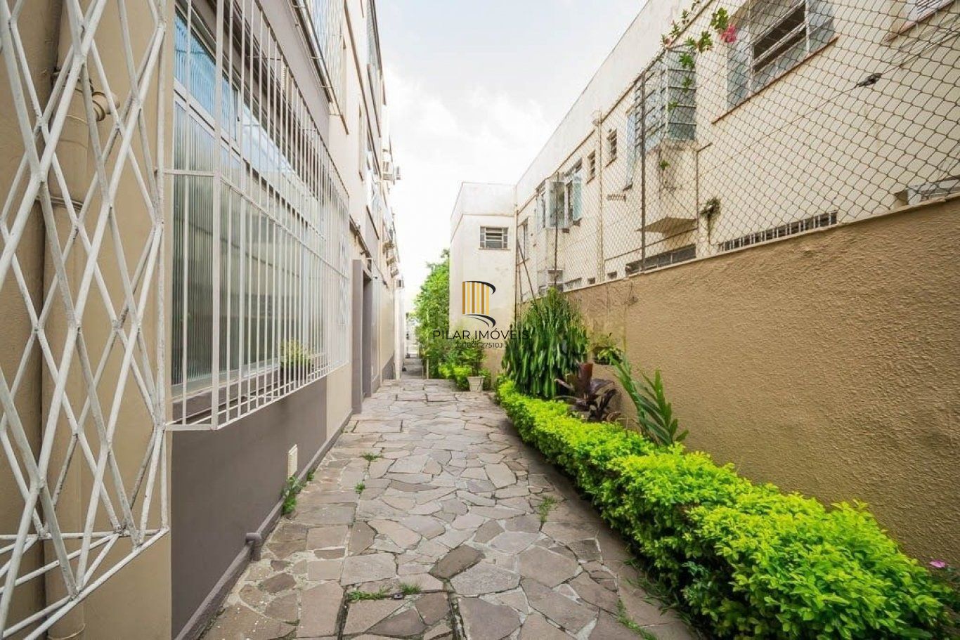Apartamento à venda com 2 quartos 75 m² no Bairro Menino Deus
