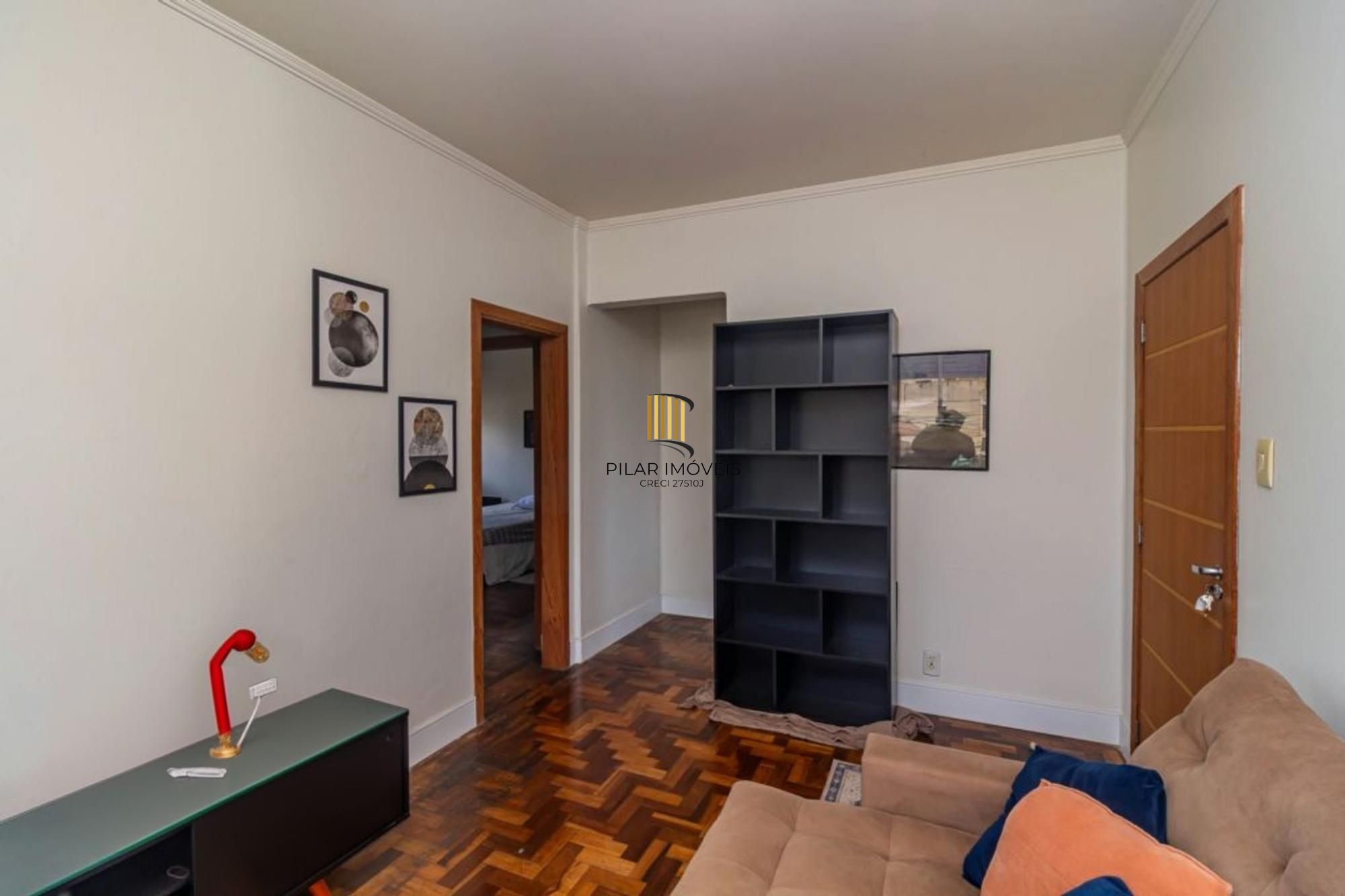 Apartamento semi mobiliado de 2 quartos no bairro Passo da Areia