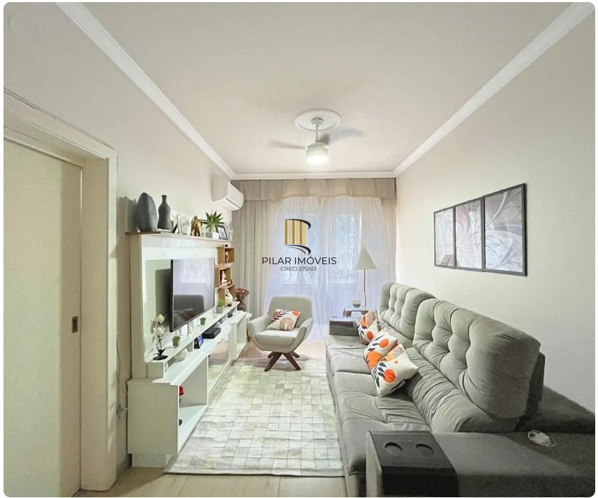 Apartamento térreo com 2 dormitórios no Bairro Menino Deus
