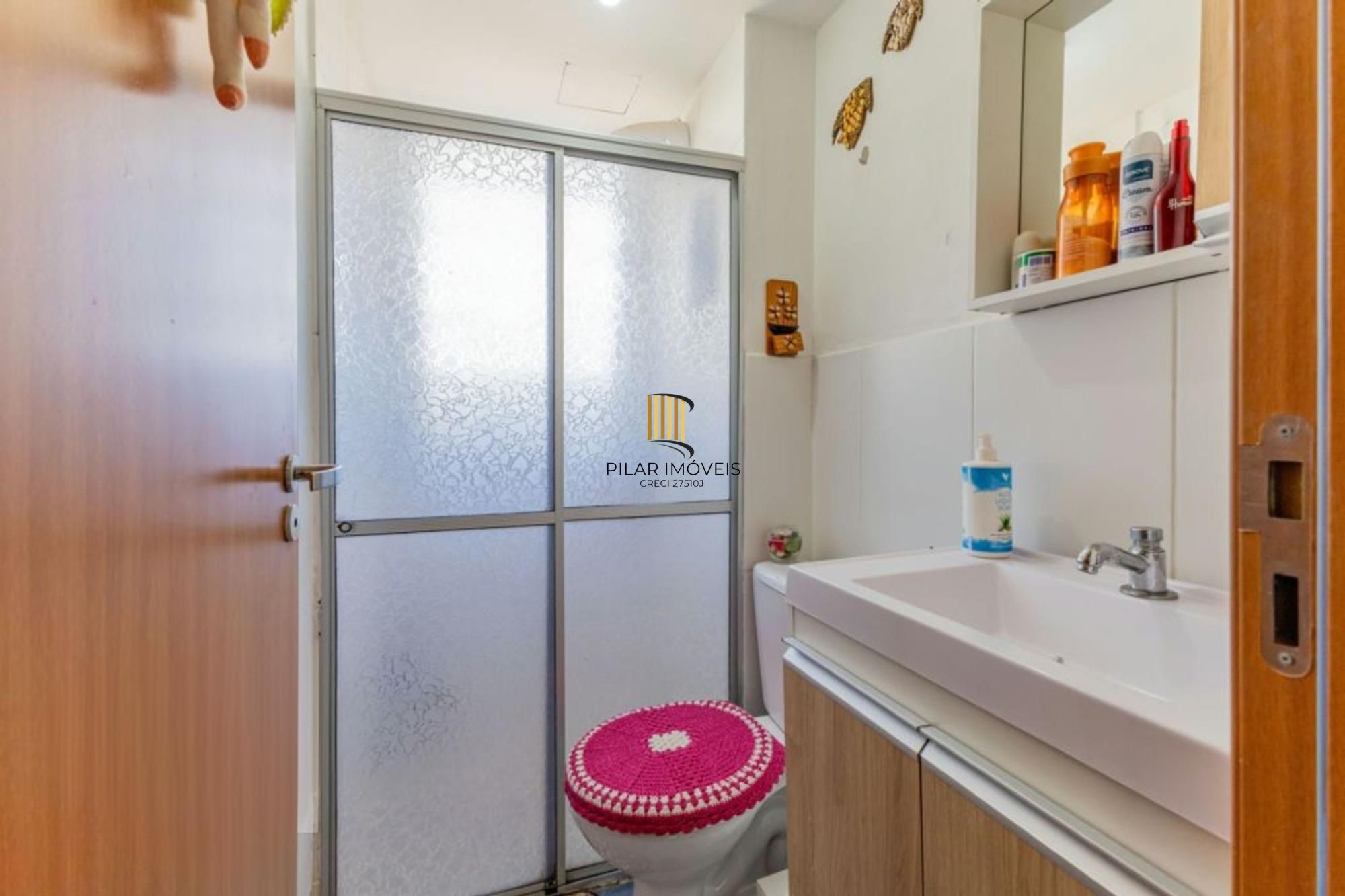 Apartamento de 2 dormitórios, 1 vaga de garagem no bairro Igara em Canoas.