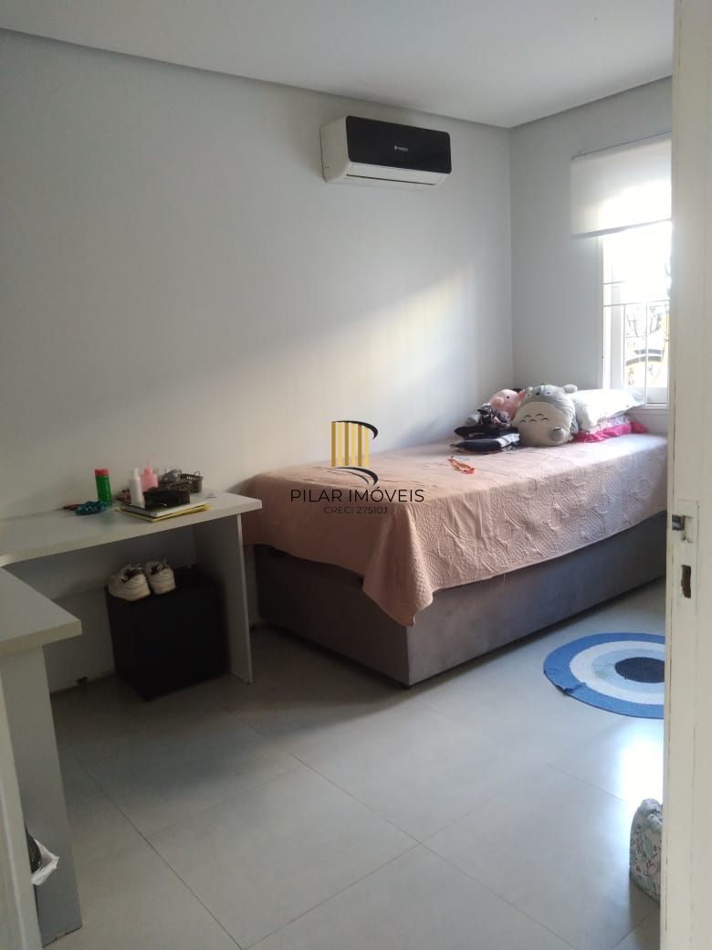casa de 3 dormitórios no Porto Verde Porto Alegre