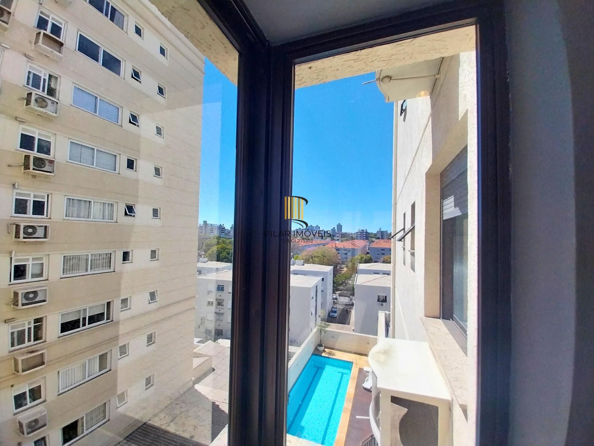 Apartamento 3 dorms à venda Rua Roque Calage, Passo da Areia - Porto Alegre