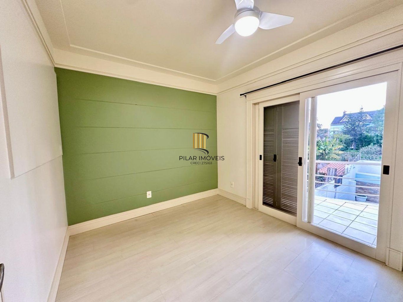 Casa de 3 dormitórios, 2 vagas de garagem em Canoas